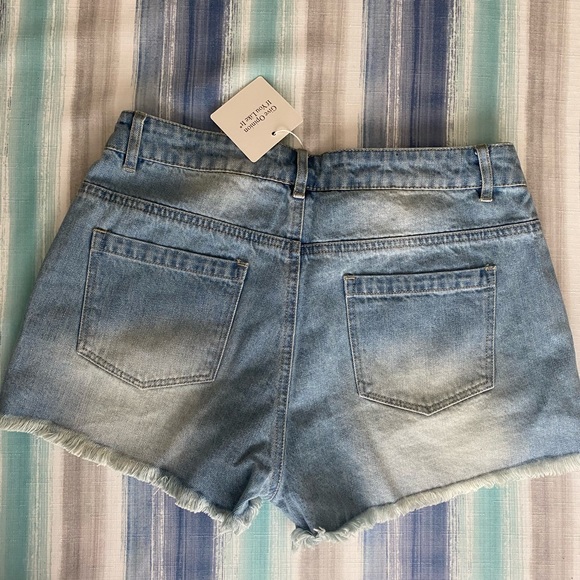 NWT distressed shorts - Picture 9 of 11